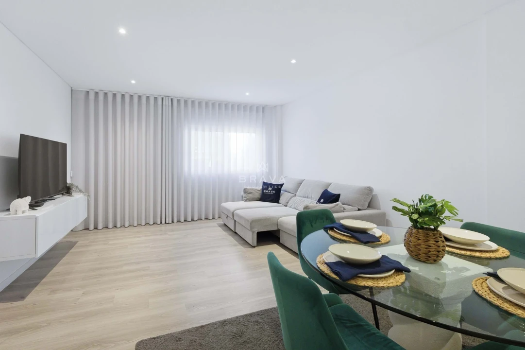 Apartamento T2 para Venda em Loule (São Clemente) Foto 1