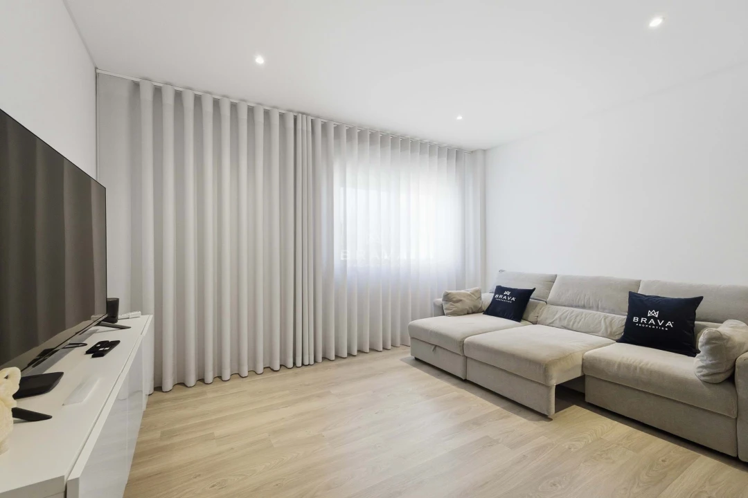 Apartamento T2 para Venda em Loule (São Clemente) Foto 3