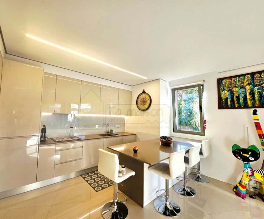 Apartamento T3 para Venda em Santa Barbara de Nexe Foto 17