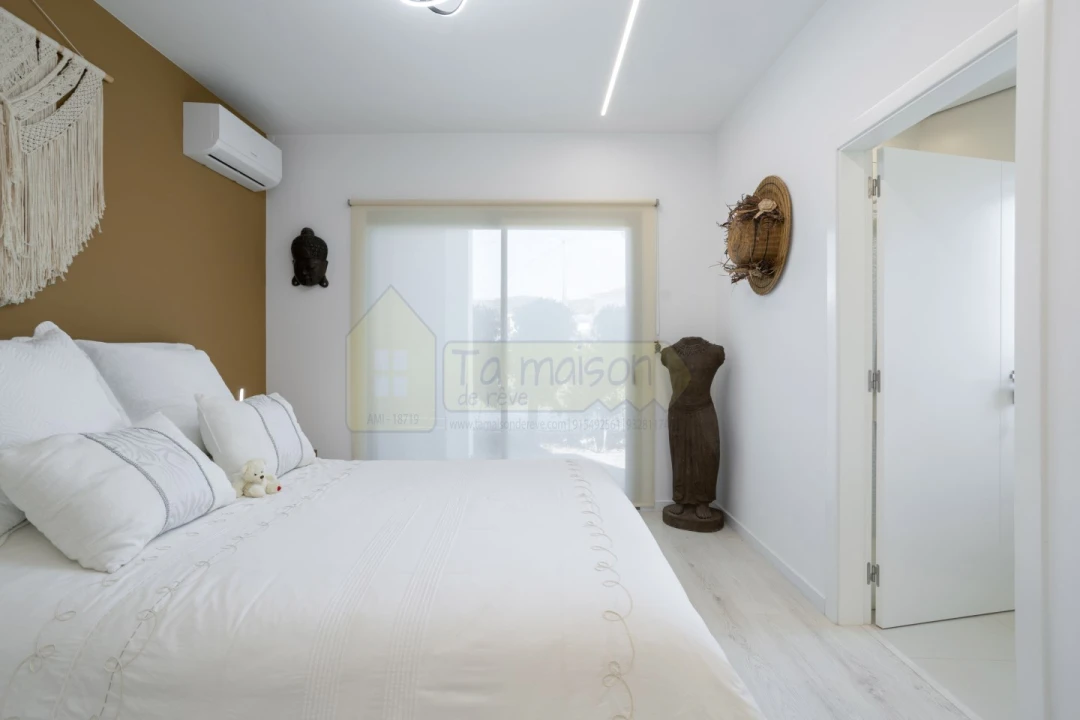 Apartamento T3 para Venda em Santa Barbara de Nexe Foto 15