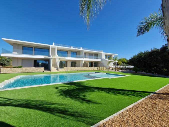 Apartamento T3 para Venda em Santa Barbara de Nexe Foto 8