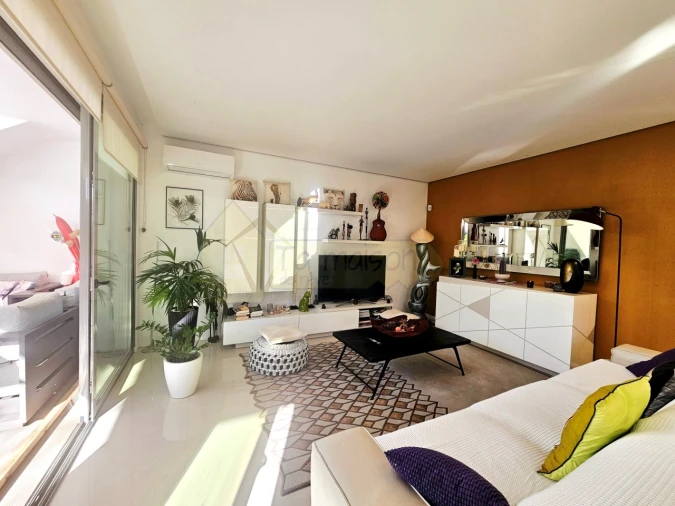 Apartamento T3 para Venda em Santa Barbara de Nexe Foto 12