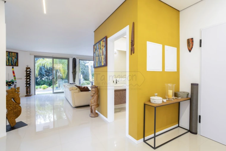 Apartamento T3 para Venda em Santa Barbara de Nexe Foto 5