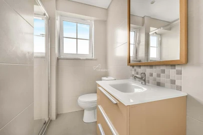Apartamento T2 para Arrendamento em Cascais e Estoril