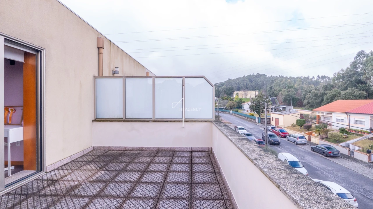 Moradia T4 para Venda em Santa Marinha e São Pedro da Afurada Foto 28