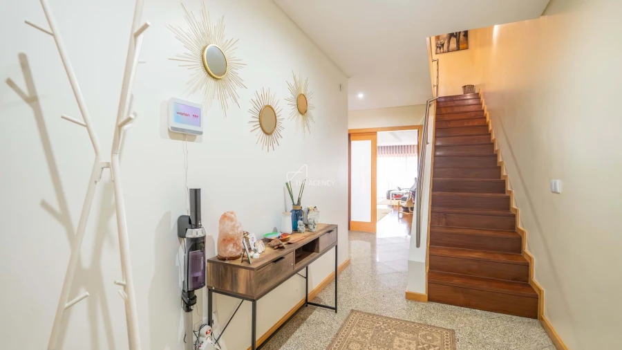 Moradia T4 para Venda em Santa Marinha e São Pedro da Afurada Foto 8