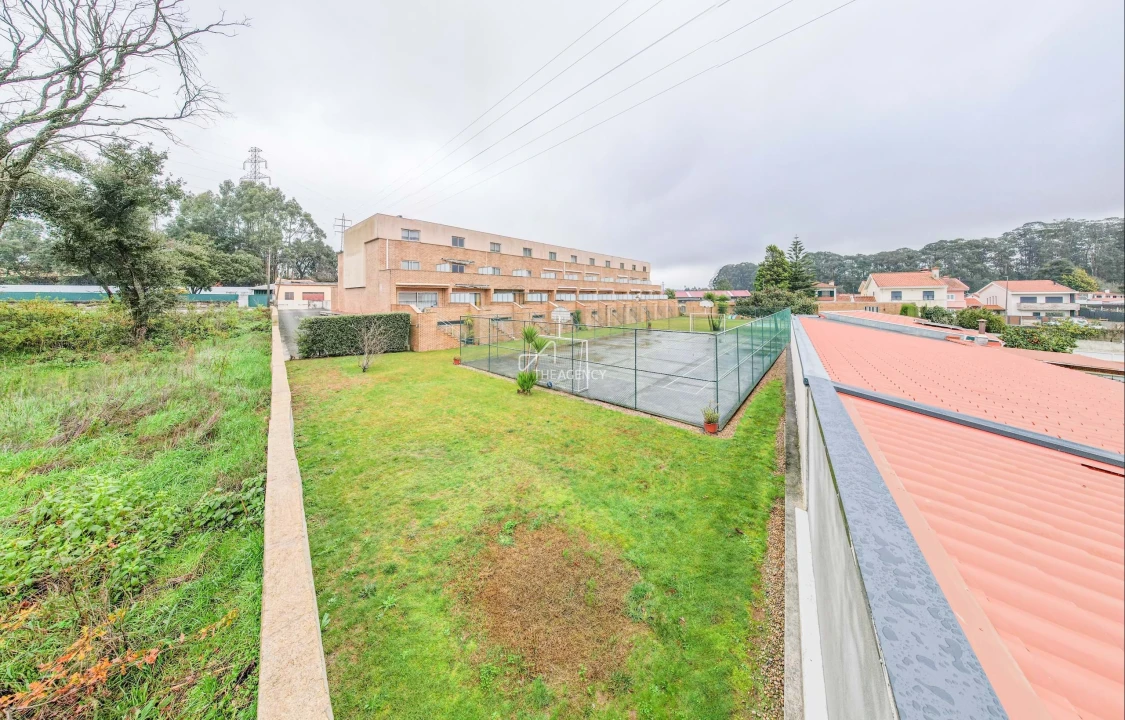 Moradia T4 para Venda em Santa Marinha e São Pedro da Afurada Foto 44