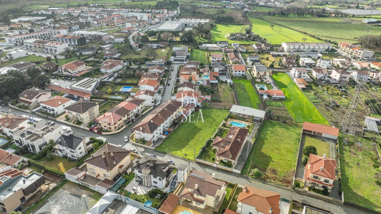 Terreno para Venda em Merelim (São Pedro) e Frossos Foto 7