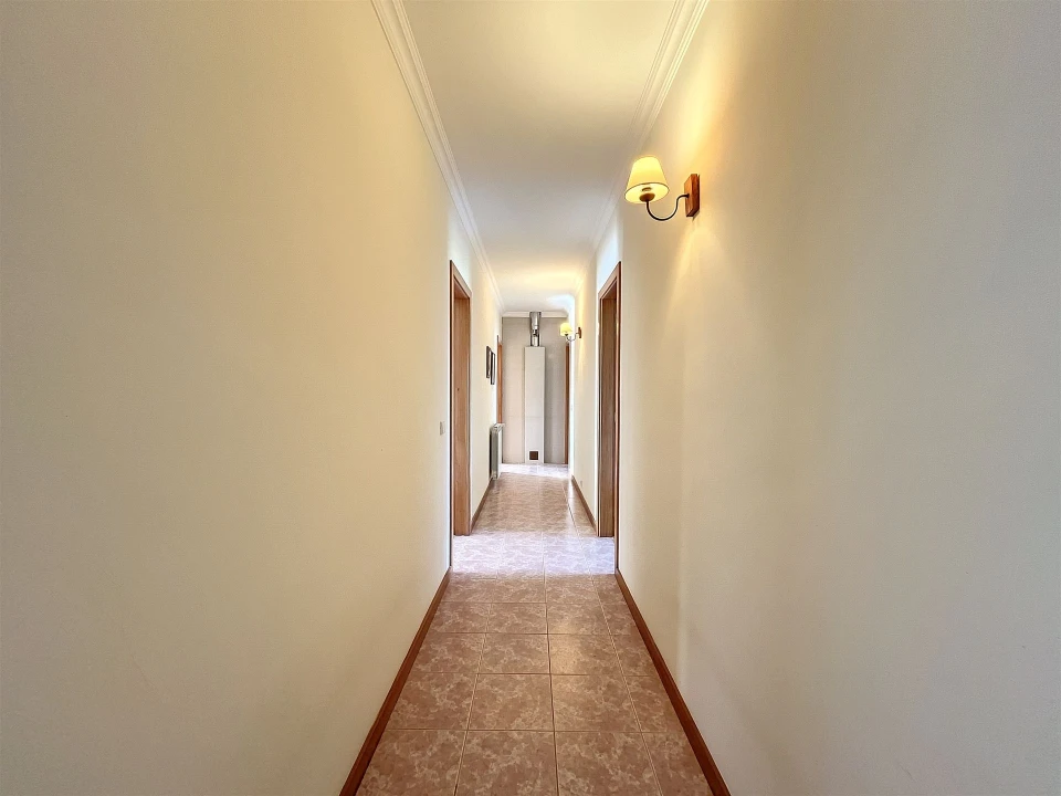 Moradia T4 para Arrendamento em Nadadouro Foto 10