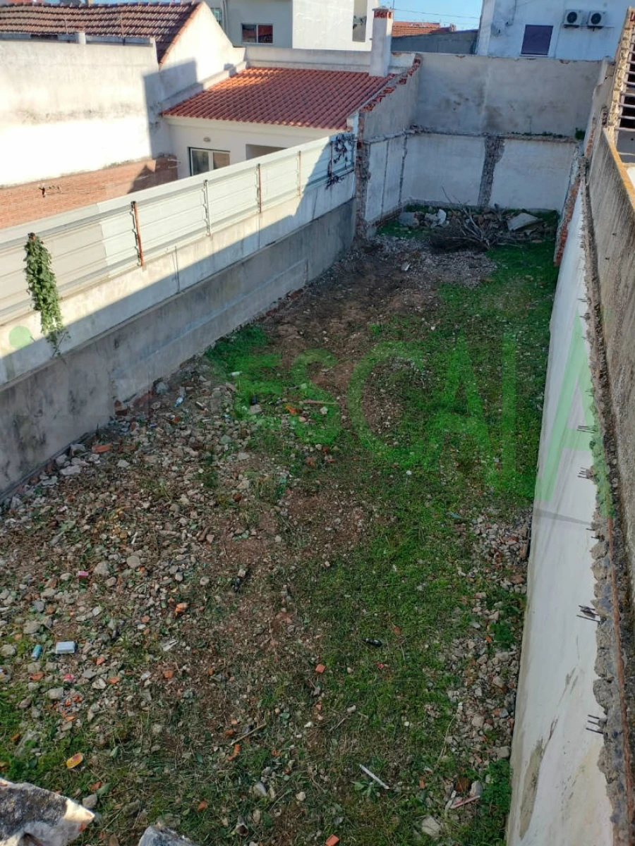 Moradia T3 para Venda em Almeirim Foto 4