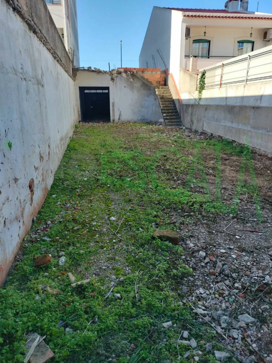 Moradia T3 para Venda em Almeirim Foto 3