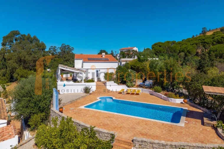 Moradia T4 para Venda em São Brás de Alportel