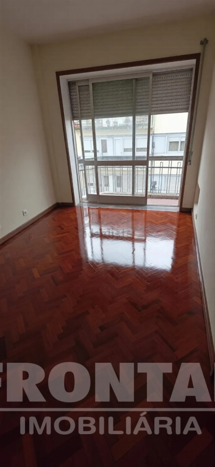 Apartamento T4 para Venda em Bonfim Foto 12