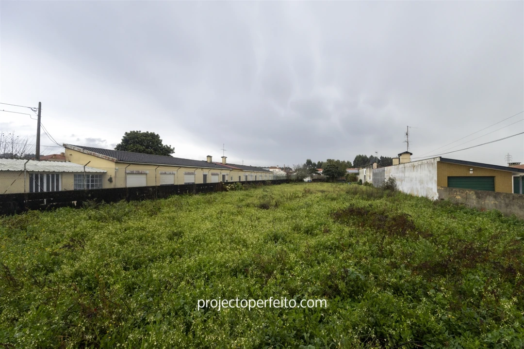 Terreno para Venda em Paramos Foto 1