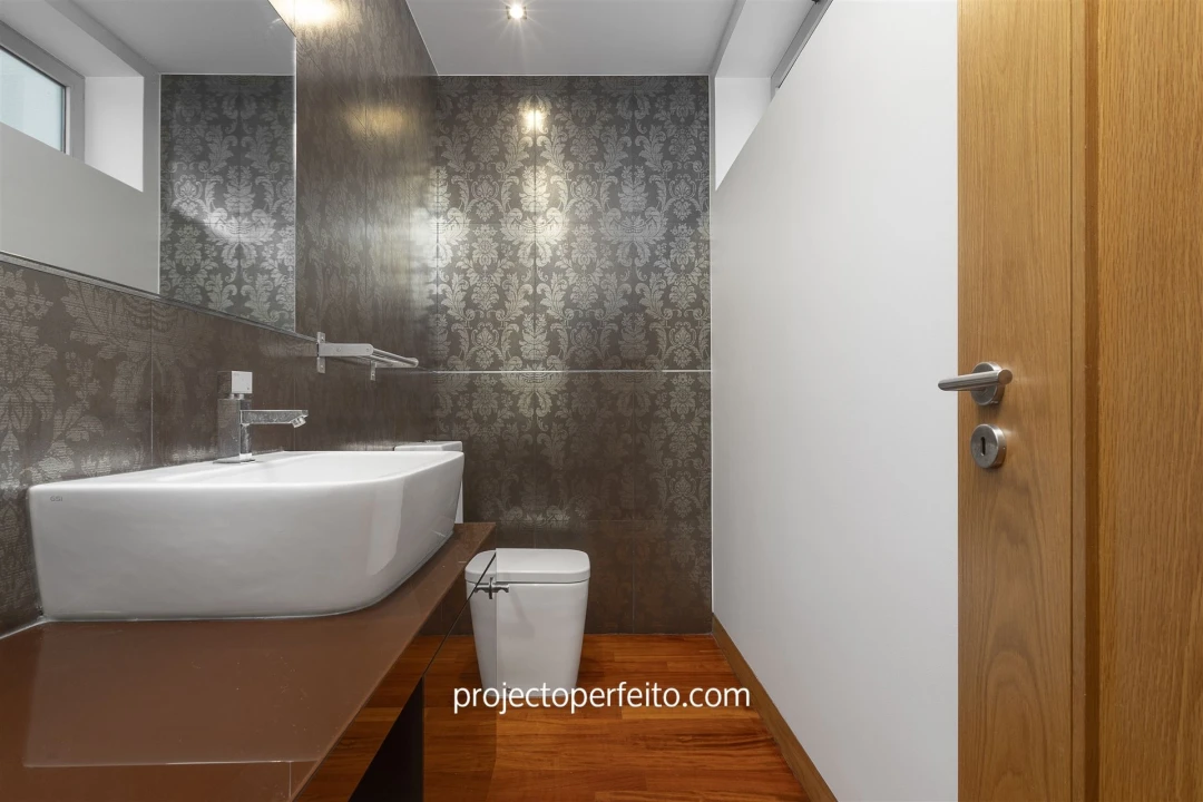 Moradia T3 para Arrendamento em Madalena Foto 15