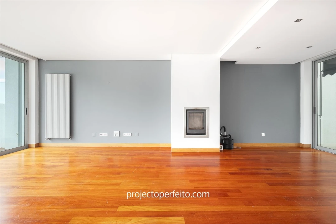 Moradia T3 para Arrendamento em Madalena Foto 11