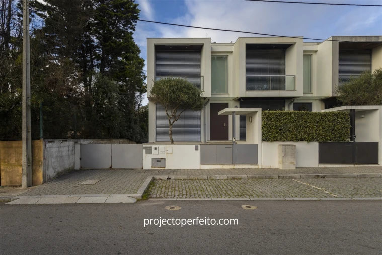 Moradia T3 para Arrendamento em Madalena Foto 2