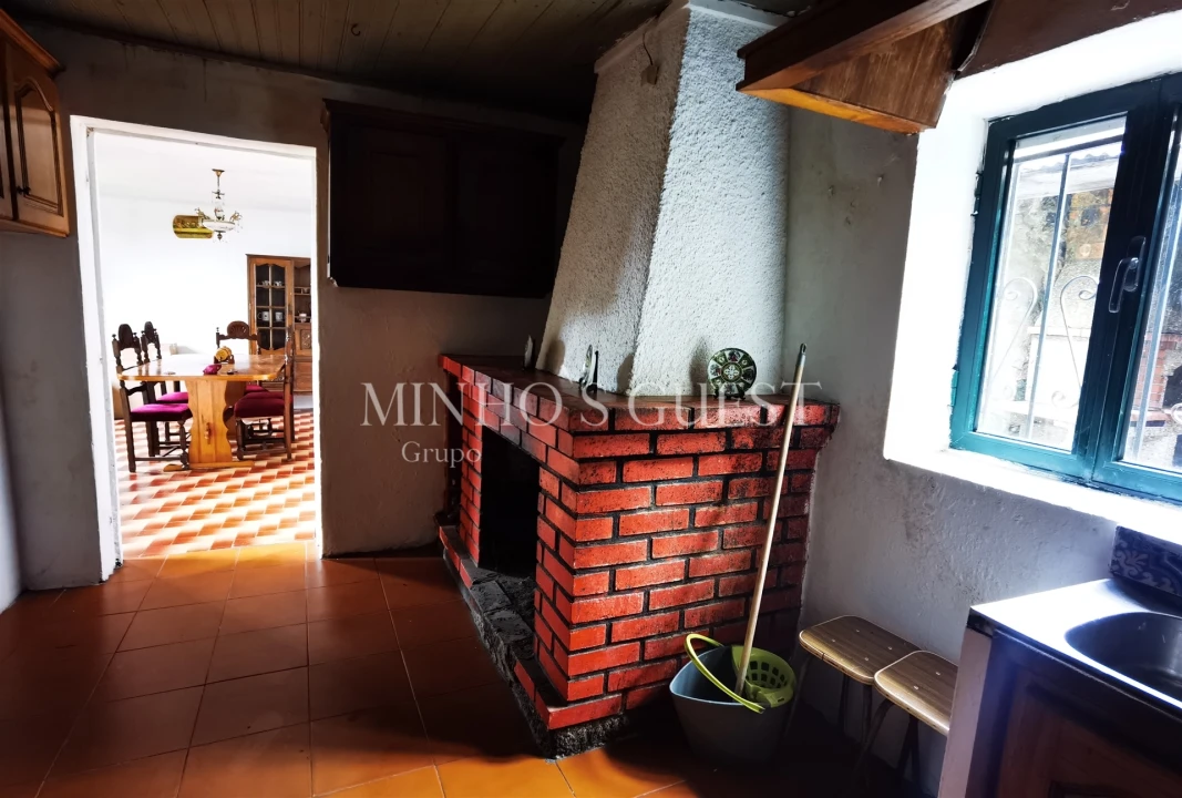 Moradia T4 para Venda em Britelo Foto 16