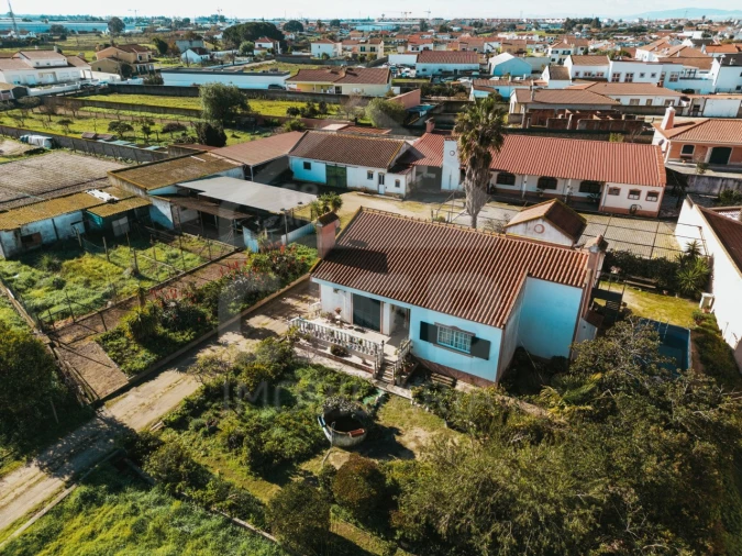 Moradia T3 para Venda em Samora Correia Foto 44