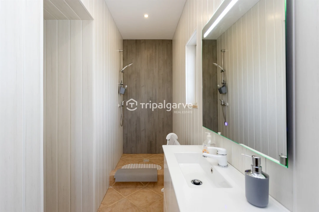 Moradia T5 para Venda em Paderne Foto 25