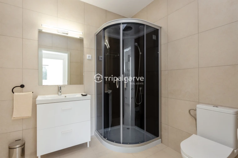 Moradia T5 para Venda em Paderne Foto 38