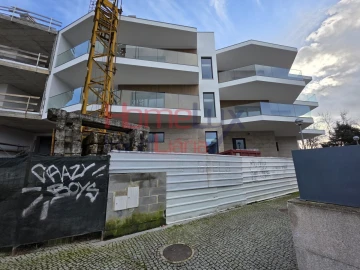 Apartamento T5 para Venda em Viseu