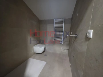 Apartamento T5 para Venda em Viseu