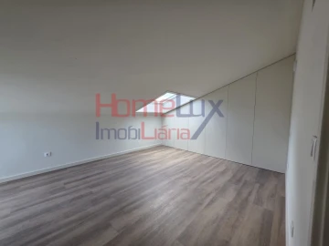 Apartamento T5 para Venda em Viseu
