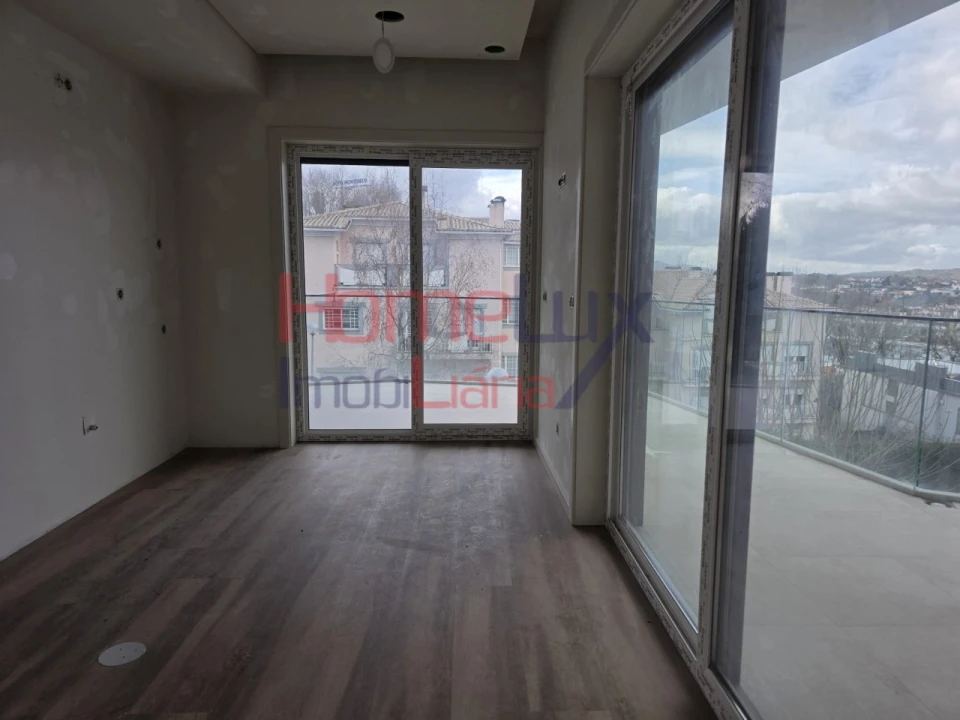 Apartamento T3 para Venda em Viseu Foto 4