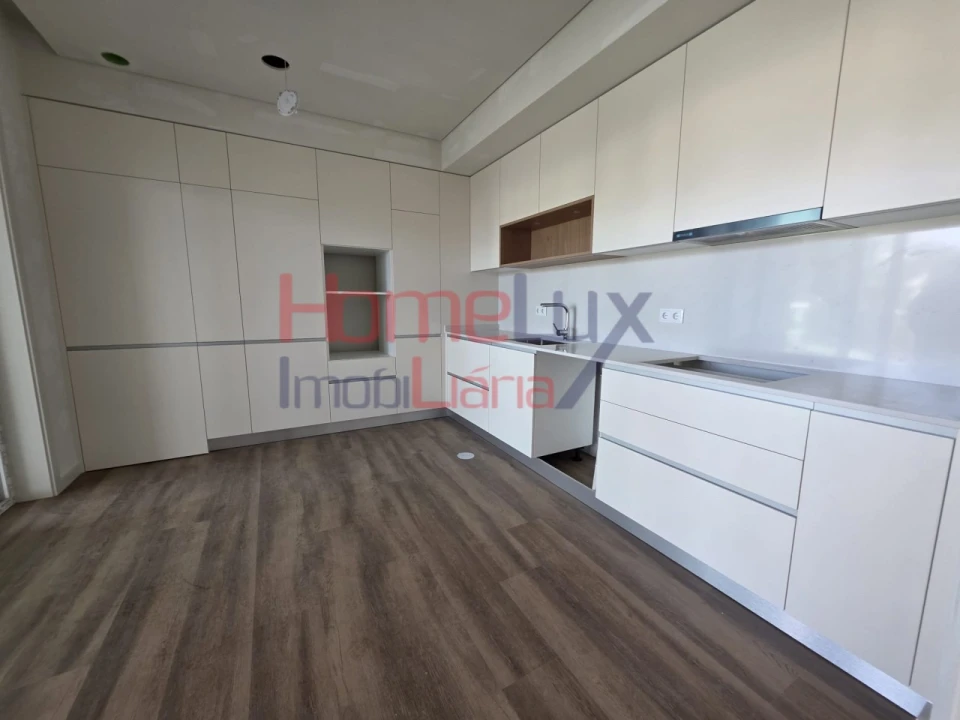 Apartamento T3 para Venda em Viseu Foto 13