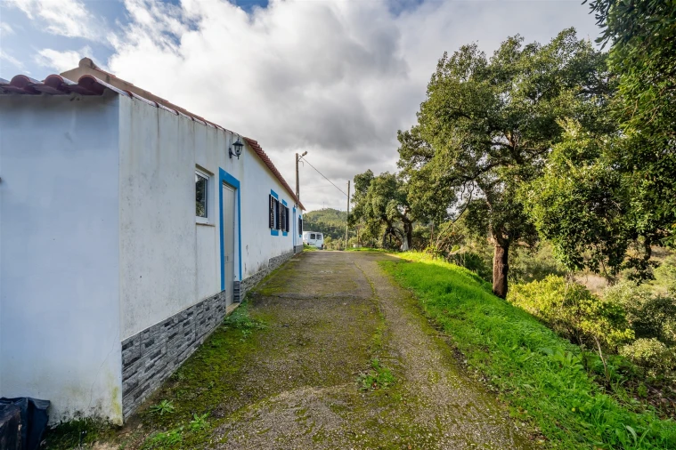 Quinta T2 para Venda em Monchique Foto 4