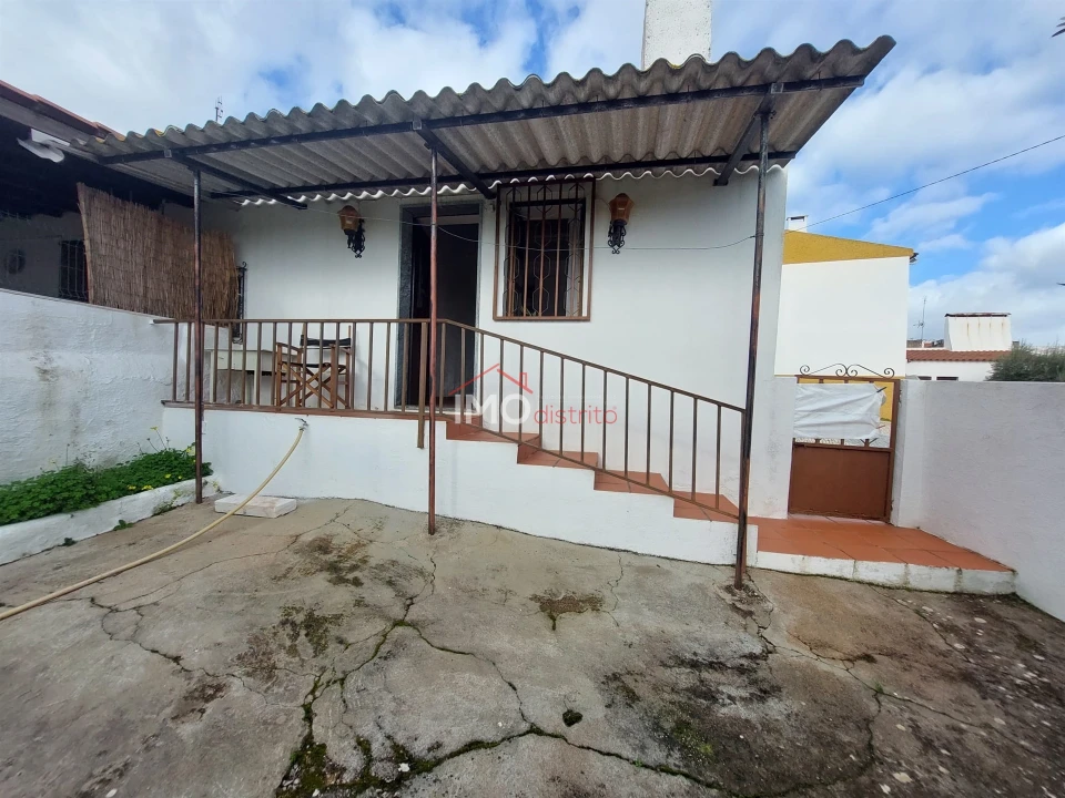 Moradia T2 para Venda em Monforte Foto 13