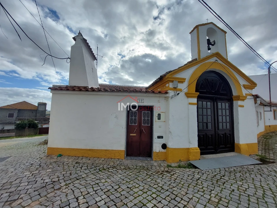 Moradia T2 para Venda em Monforte Foto 1