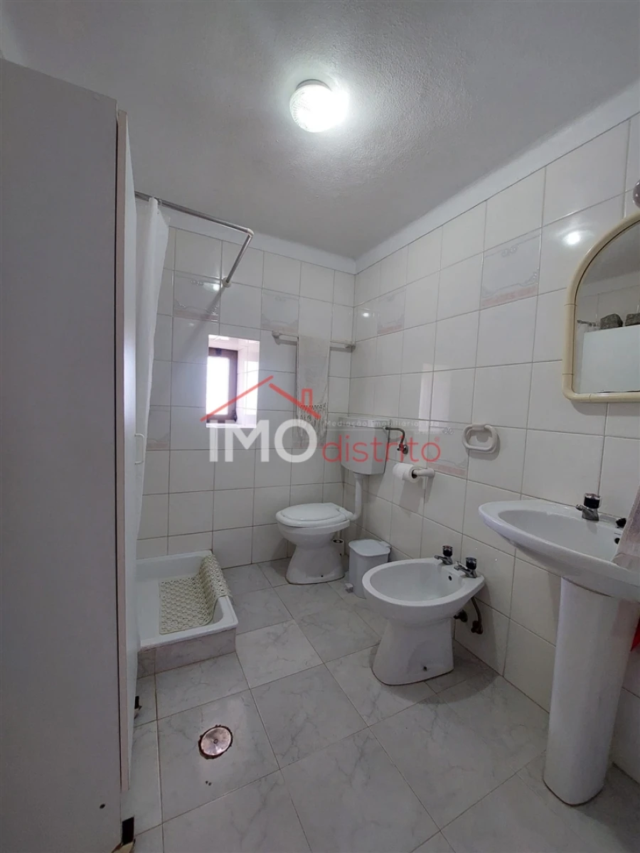 Moradia T2 para Venda em Monforte Foto 6