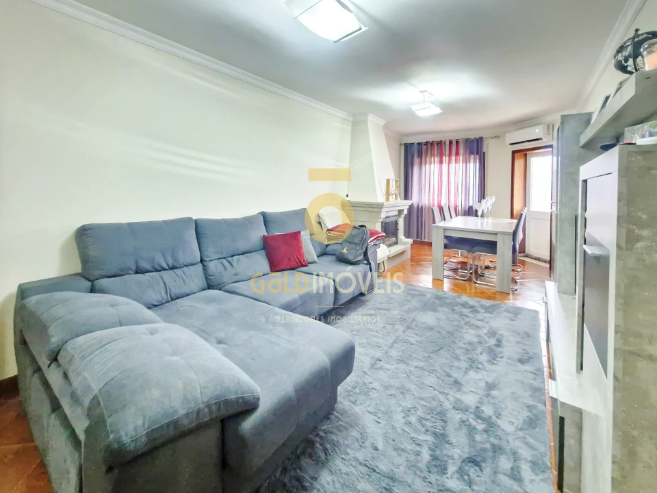 Apartamento T3 para Venda em Sobrado e Bairros Foto 14