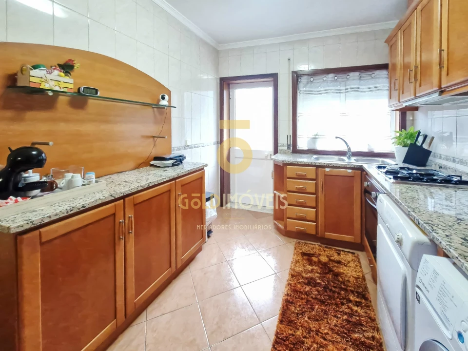 Apartamento T3 para Venda em Sobrado e Bairros Foto 3