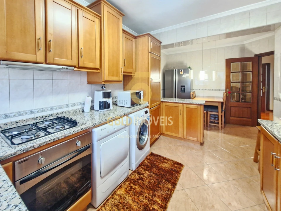 Apartamento T3 para Venda em Sobrado e Bairros Foto 5