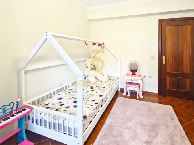 Apartamento T3 para Venda em Sobrado e Bairros Foto 23