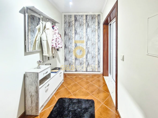 Apartamento T3 para Venda em Sobrado e Bairros Foto 10