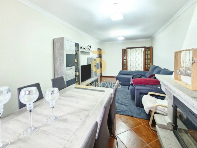 Apartamento T3 para Venda em Sobrado e Bairros Foto 16