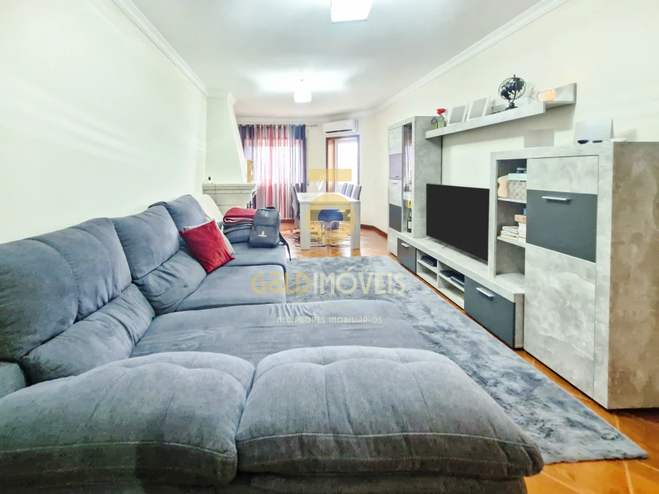 Apartamento T3 para Venda em Sobrado e Bairros Foto 13