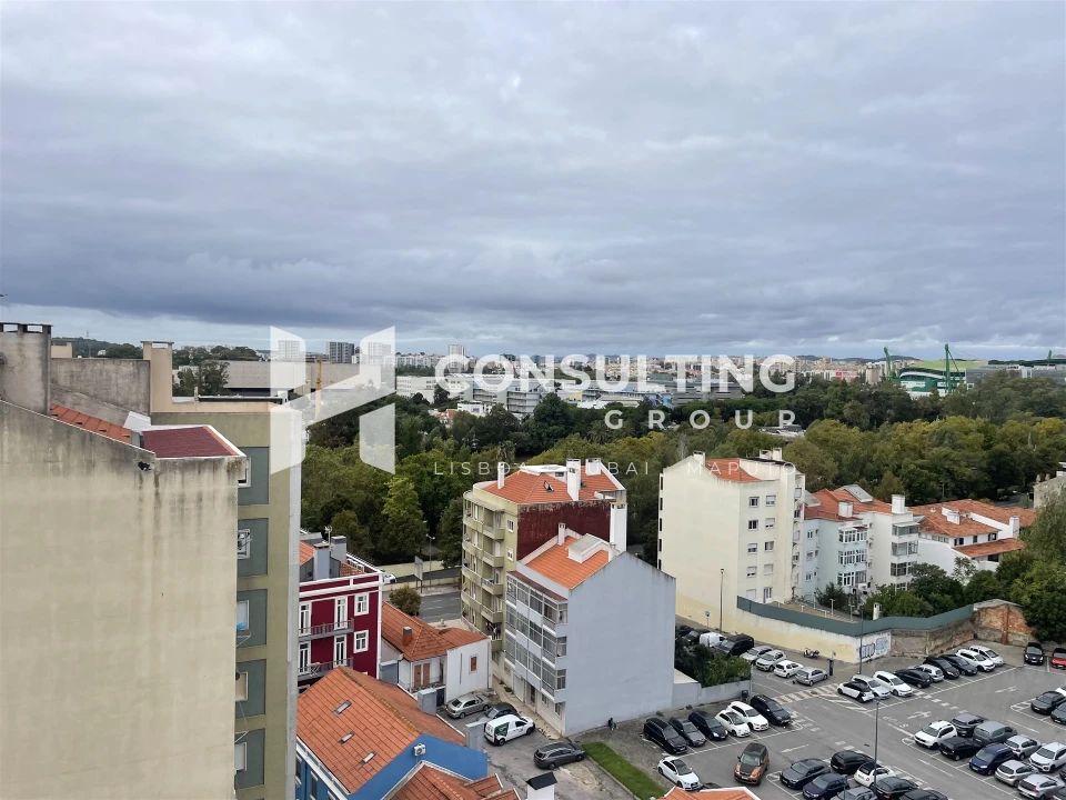 Apartamento T5 para Venda em Alvalade Foto 51