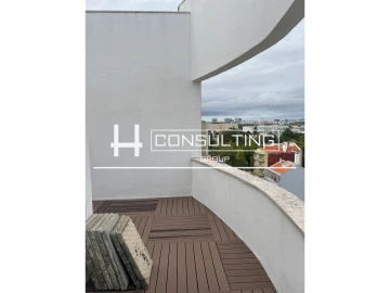 Apartamento T5 para Venda em Alvalade