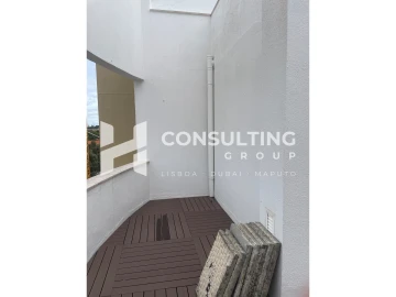 Apartamento T5 para Venda em Alvalade