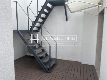 Apartamento T5 para Venda em Alvalade
