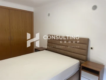 Apartamento T5 para Venda em Alvalade