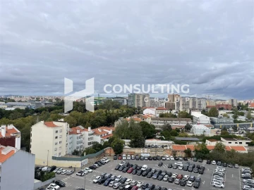 Apartamento T5 para Venda em Alvalade