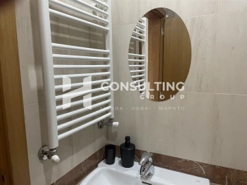 Apartamento T5 para Venda em Alvalade
