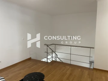 Apartamento T5 para Venda em Alvalade