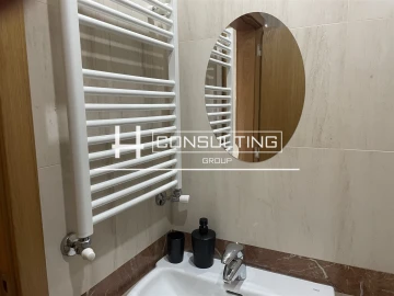 Apartamento T5 para Venda em Alvalade
